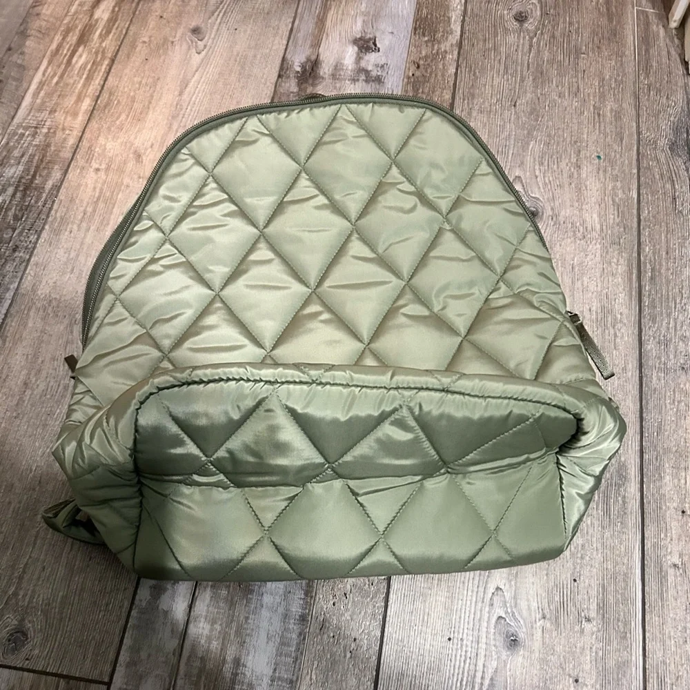 Vera Bradley Outlet Ultralight Commuter Backpack in the color Sage Green olive